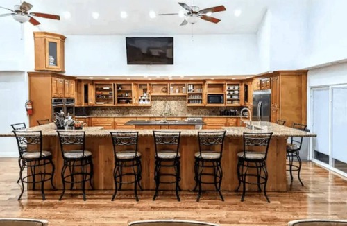 Biloxi House | 2 Stunning Riverfront Homes - Pools, Hot Tubs & So much more! – Sleep up to 45!