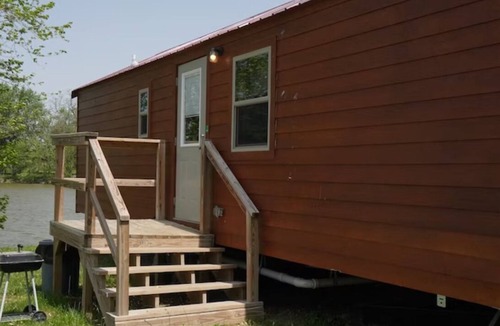 Pittsfield Cabin | 2 Units | Pine Lakes Retreat | Close to Lake, Pool & Family Attractions
