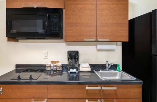 Sioux Falls Hotel | 2 Units | w/Kitchenettes | Near Wild Water West Waterpark