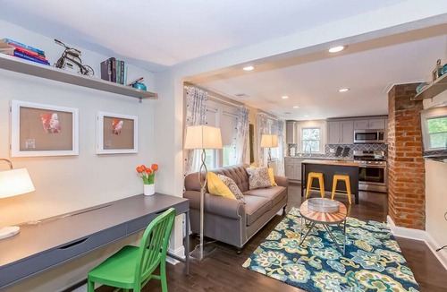 Kansas City Apartment | 2BR with Private Baths | 30+ Day Stays