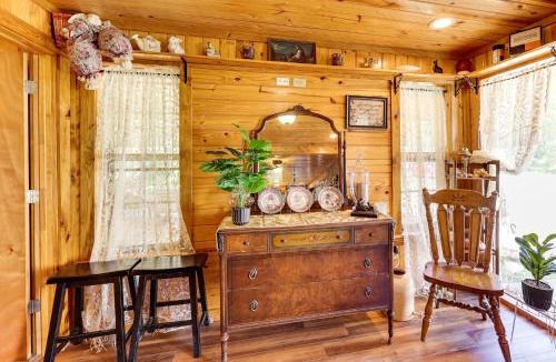 Mount Ida House | 3 Acres w/Pond & Trails! Serene Mount Ida Retreat