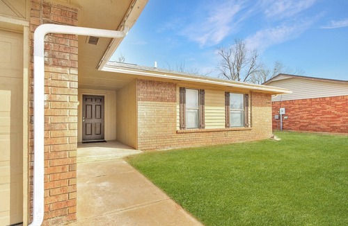 Mustang House | 3-bdr house in beautiful Mustang with HighSpeed WiFi, New furniture throughout