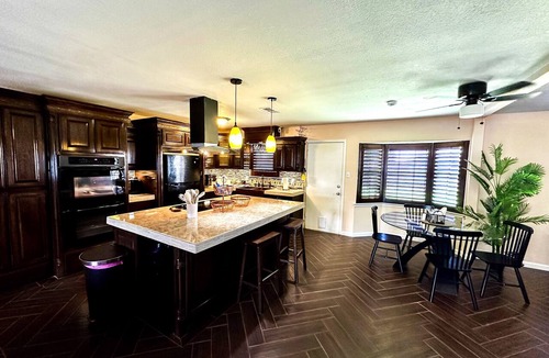 Odessa House | 3-bed 2-bath, Casa de Salazar. A true ~ Home Away from Home ~