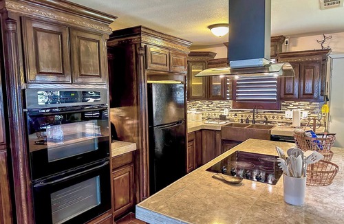 Odessa House | 3-bed 2-bath, Casa de Salazar. A true ~ Home Away from Home ~