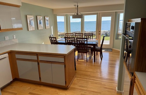 Camano Island House | 3-bedroom beachfront home with AC, amazing views - great location for exploring!