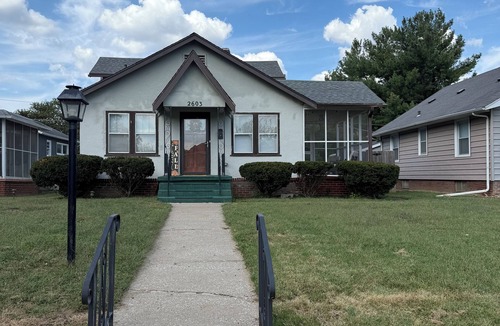 St. Joseph House | 3-bedroom bungalow, centrally located in charming Saint Joseph