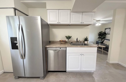 Inglewood-Finn Hill Condo | 3-bedroom condo in serene Kirkland with private yard and comfort