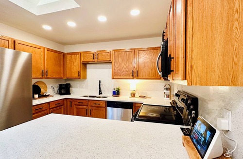Burleson House | 3-bedroom house in gorgeous Burleson with AC for relaxing stays
