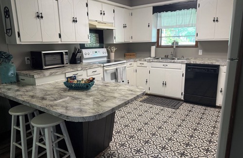 Jasper House | 3-bedroom house in welcoming Jasper with peaceful patio to enjoy your coffee.