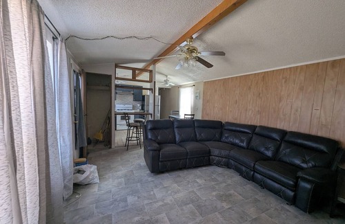 Hooper House | 3-bedroom mobile home in pleasant Hooper with AC comfort and handicap ramp