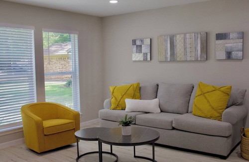 Panther Creek House | 3-bedroom Remodeled Home in Prime Location