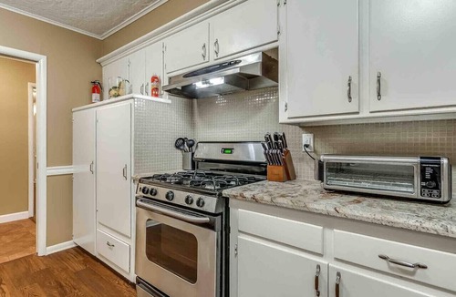 Norman House | 3 BR home with a Gameroom (close to campus)