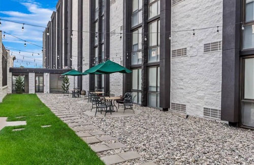 Cheyenne Hotel | 3 Bright Rooms w/Desk & Indoor Heated Pool - Close to Cheyenne Attractions