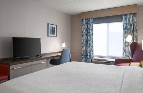 Albuquerque Hotel | 3 King Bed Units | Pool & Dining, Fitness & Breakfast Included