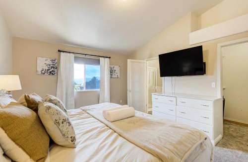 Briargate House | 3 Kings - Game Room - Pet Friendly - EV Charger