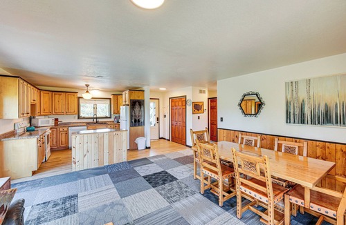 Hot Springs House | 3 Mi to Dtwn: Mtn-View Retreat in Hot Springs!