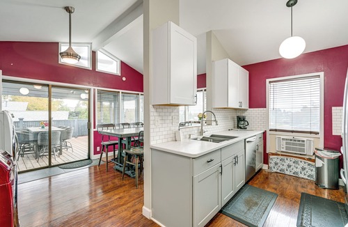 Yakima House | 3 Mi to Dtwn Yakima: Play & Stay in the PNW!