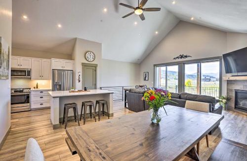 Grand Elk Ranch House | 3 Mi to Granby Ranch: Townhome w/Balcony & Views