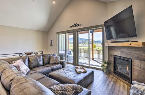 Grand Elk Ranch House | 3 Mi to Granby Ranch: Townhome w/Balcony & Views