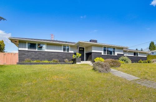 West End House | 3 Mi to Point Defiance Park: Family Home w/Yard!