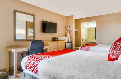 Wichita Falls Hotel | 3 Pet-Friendly Queen Rooms w/Peaceful Atmosphere – Great for Family Getaways