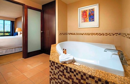 Uptown Hotel | 3-Star Hotel ∙ Sheraton Albuquerque Uptown