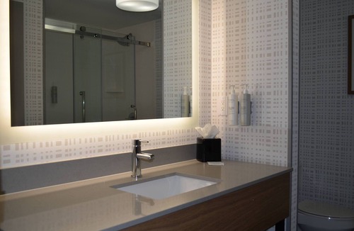 Tomball Hotel | 3 Suites w/2 Queen Beds Each + Free Breakfast