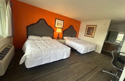 Walla Walla Hotel | 3 Walla Walla Rooms Perfect for Group Stays! | Pet Friendly & Free Parking