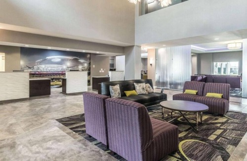 Arlington Hotel | 3 x 2 Double Beds, Non-Smoking at La Quinta Inn by Wyndham Arlington