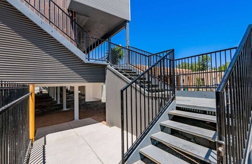 University Heights Apartment | 305 Princeton Suite 7 Overlooking NobHill