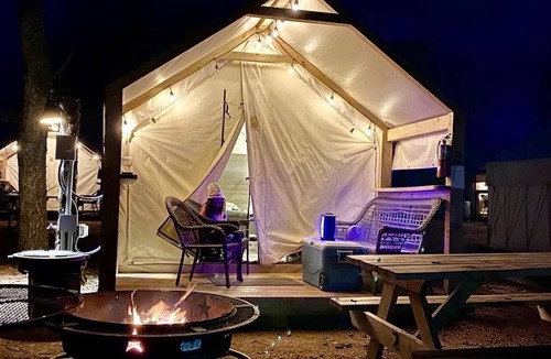 Prairie Lea Cabin | #31 Son's River Ranch - Glamping Cabin w/2 Queen Beds