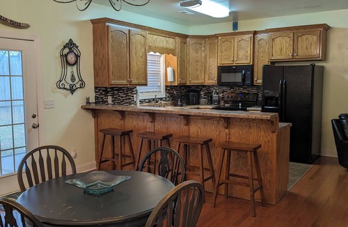 Athens House | 3B 2B Elk River home Why stay in a hotel when you can have a home? Work & Play