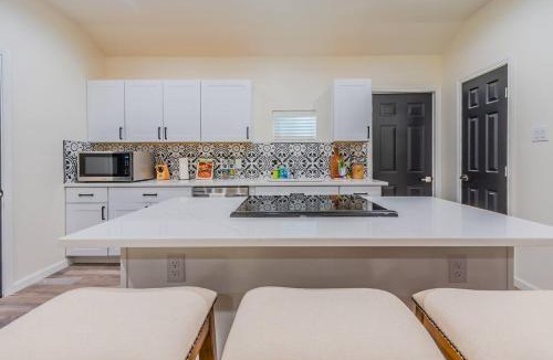 South Dallas - Fair Park House | 3B2B near downtown & Fair park FIFA, workspace each room