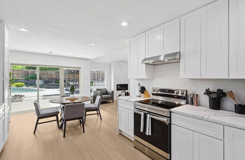 Las Colinas House | 3BD Retreat with Pool & Patio, Mins to Attractions