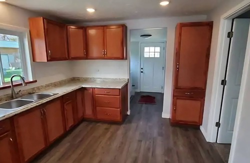 Emmett House | 3bed house in soothing Emmett with AC and heading in each room control separate