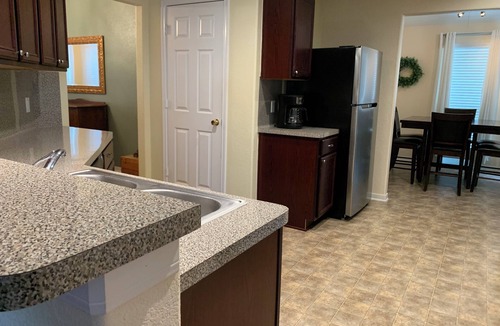 Rosenberg House | 3bedroom 2bath 4min Fair Grounds 6min Epicenter