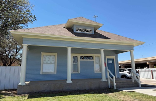 Amarillo House | 3BR Sleep 8 Amarillo Tech + Data Ctr + Hosp Stays