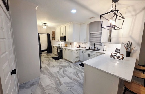 The Colony House | 4-bedroom lake community, hot tub, firepit, media room, gym