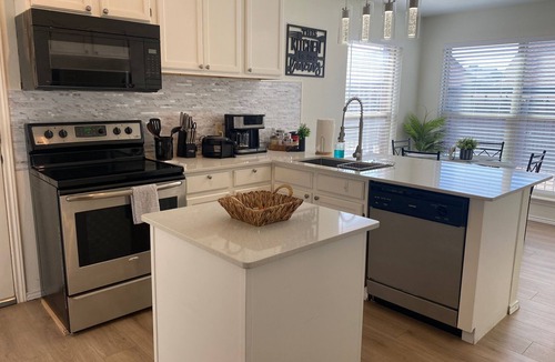 Euless House | 4 beds~3br-2.5 bath Worl Cup/12.7 Mike to AT&T stadium