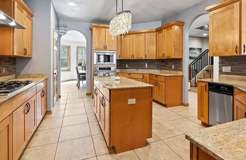 Dalton Ranch House | 4 BR-7 Bed-Durango Dream House-Incredible Mountain/Golf Views w/Chef’s Kitchen