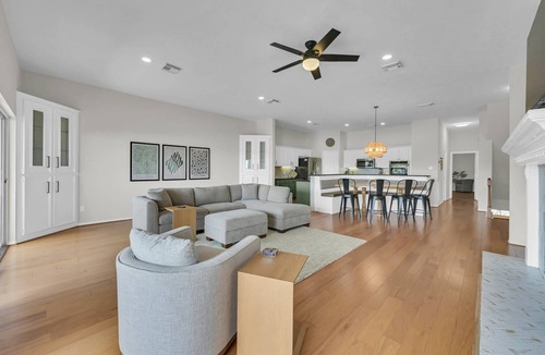 April Sound House | 4 BR Waterfront Retreat w/Hot Tub, Swim-Off Dock, Lake Views