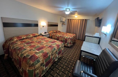Nebraska City Hotel | 4 Family-Friendly Rooms for a Convenient Stay, w/Free Parking