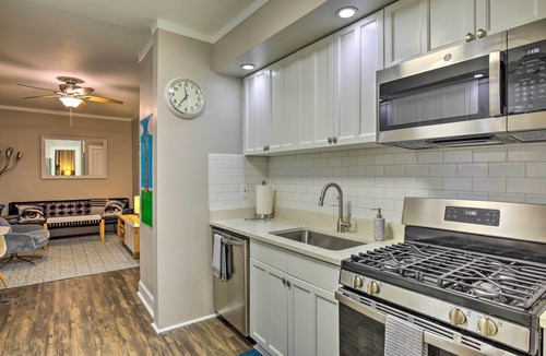 Lower Greenville Cottage | 4 Mi to Dtwn: Dallas Gem w/Furnished Patio