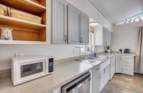 Pueblo House | 4 Mi to Riverwalk & CSU Pueblo! Home w/Sunroom