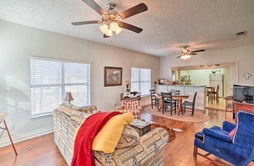 Jacksboro House | 4 Miles to Lake Jacksboro: Cozy Texas Cottage