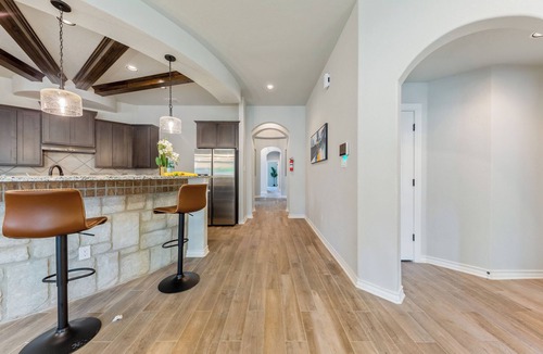 Medina Valley House | 4722 Modern Comforts in San Antonio