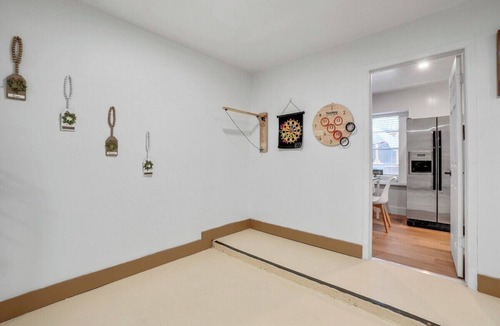 Irving Cottage | 4BR 2B Home With Pool, Hot Tub, Fire Pit