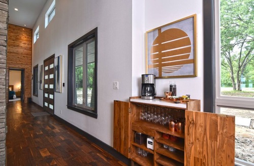 Quinlan House | 4th Nt Free! Luxury Waterfront Hot Tub Kayaks Views