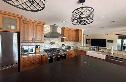 Centennial House | 5 Acre property, backs to trails, large backyard