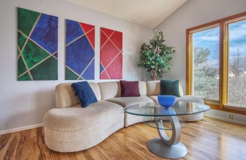 Keewayden House | 5 bedroom, 7 beds, 3 bath - Sleeps 12, Great for Families